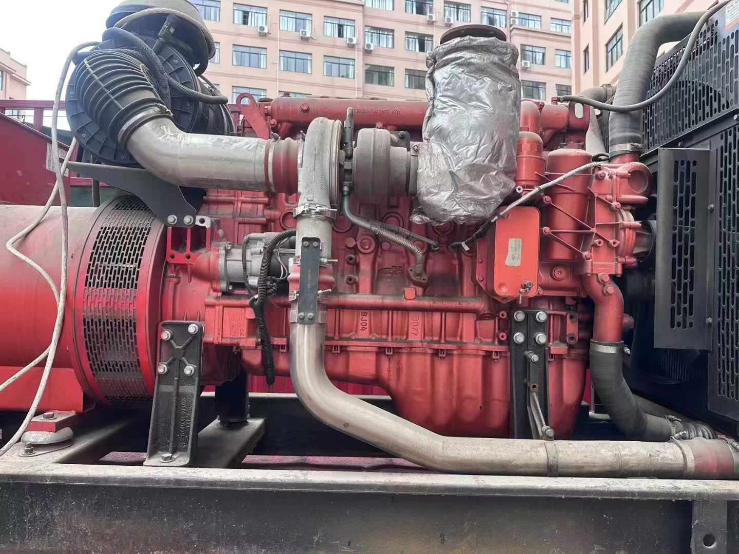 沿河如何选择适合 600kW 柴油发电机组的过载保护器？